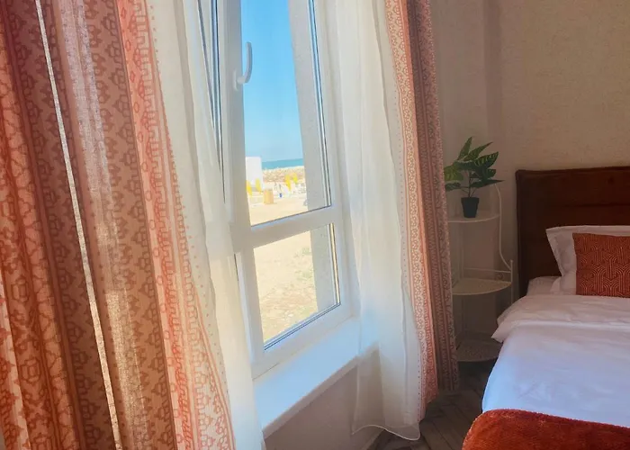 Efo Near The Daire *