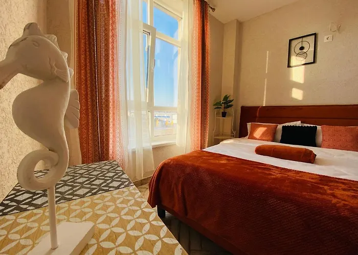 Efo Near The Appartement