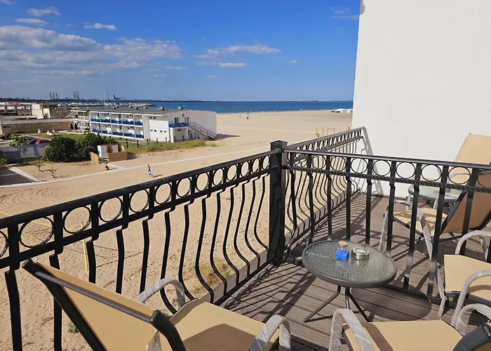 Efo Near The Appartement *